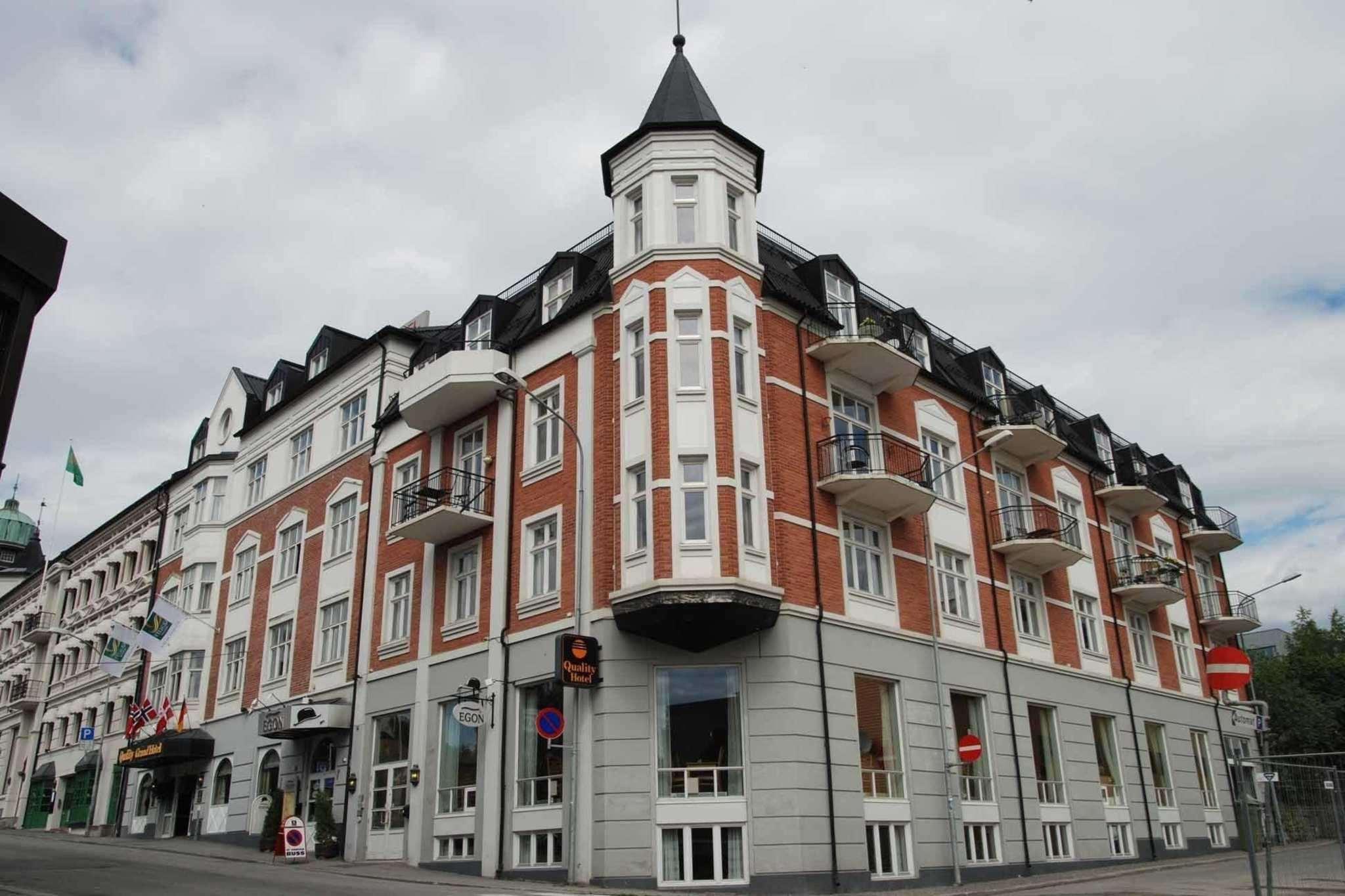 コンフォート ホテル グランド イェービク Gjøvik エクステリア 写真